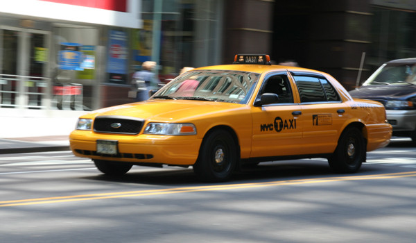 Pourquoi les taxis jaunes de New York sont… jaunes - Fintaxi